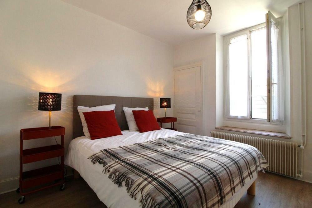 Appartements Le Cru Colbert Бон Екстер'єр фото